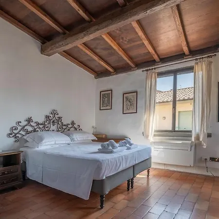 Appartement Two-room In Ponte Vecchio