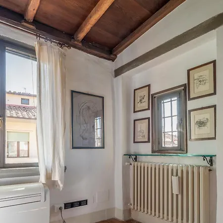 Apartament Two-room In Ponte Vecchio *