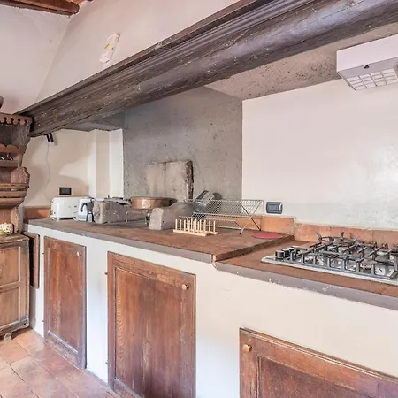 Two-room In Ponte Vecchio Apartment