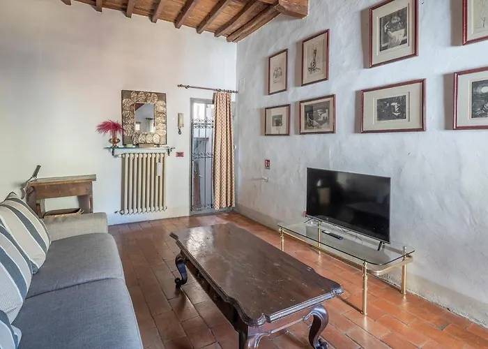Apartment Two-room In Ponte Vecchio Florence